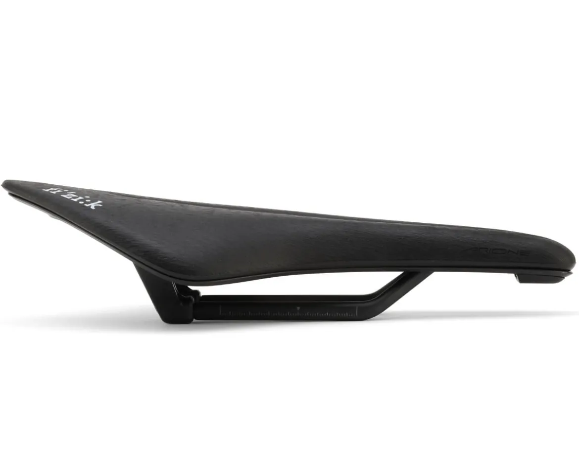 fizik Vento Arione R1 Light Saddle (Black) (Carbon Rails) (145mm)