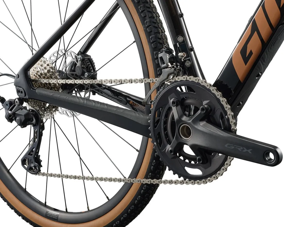 Giant Revolt Advanced 2 Gravel Bike (Carbon Smoke) (M)