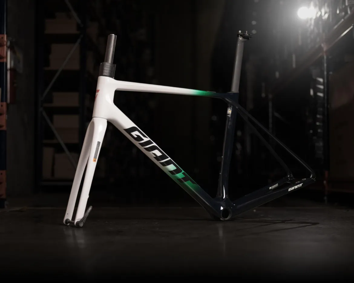 Giant 2026 TCR Advanced Pro Frameset (White/Venom Green) (M)
