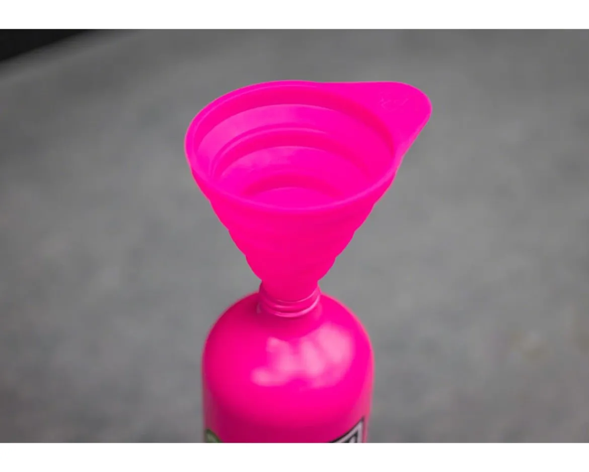 Muc-Off , Collapsible Silicone Funnel