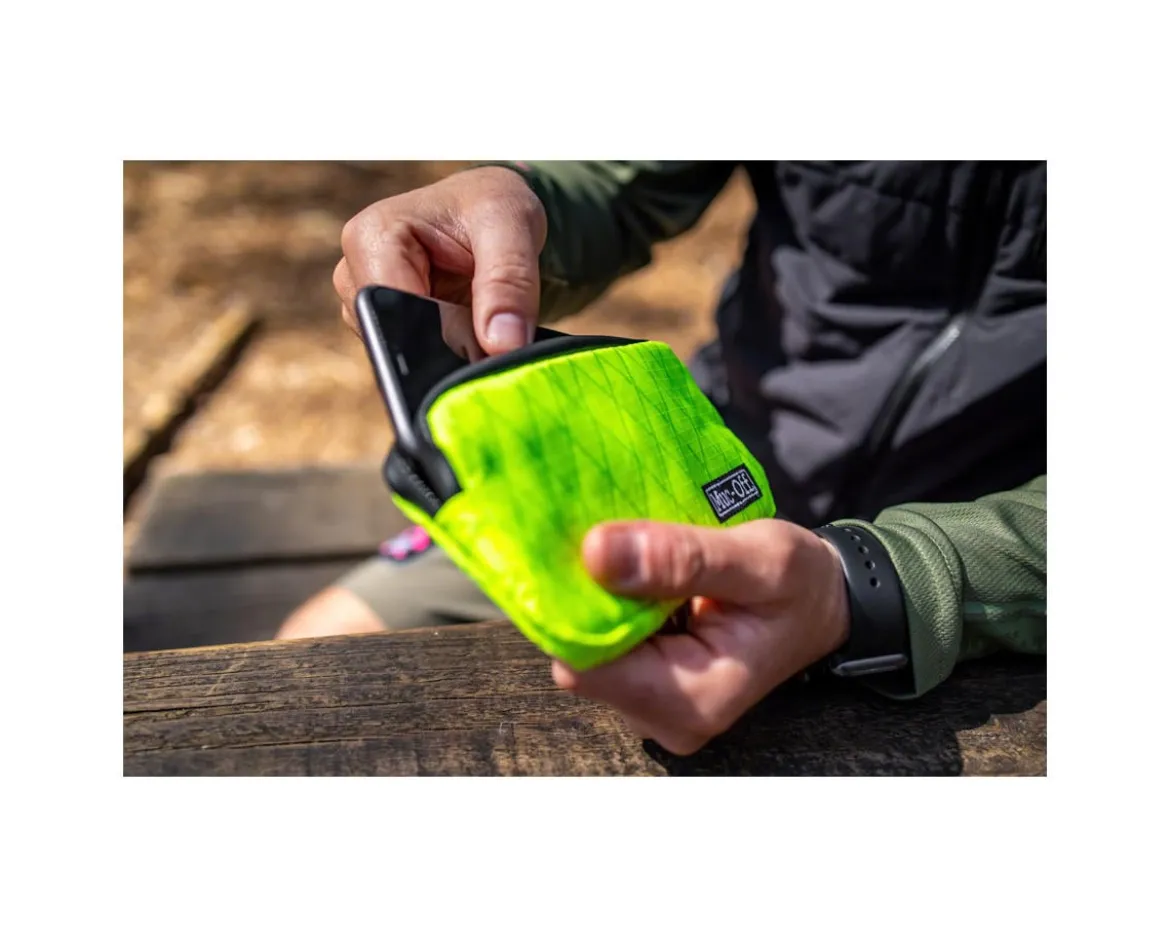 Muc-Off Essentials Case (Hi-Vis Yellow)