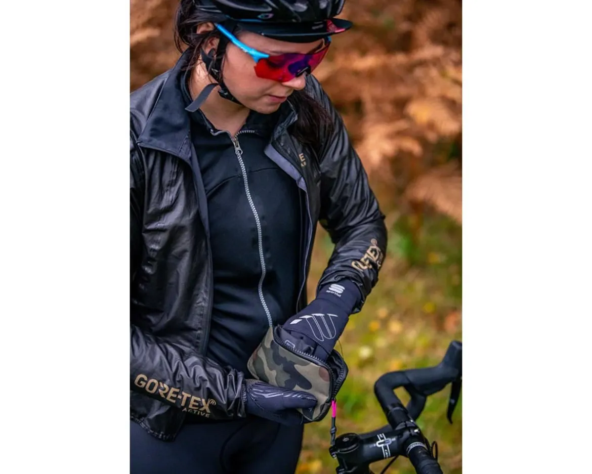 Muc-Off Essentials Case with Header