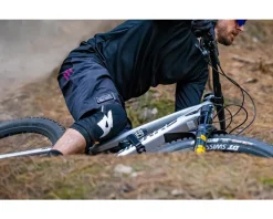 Muc-Off Utility Frame Strap & Cargo Bag Bundle (Black)