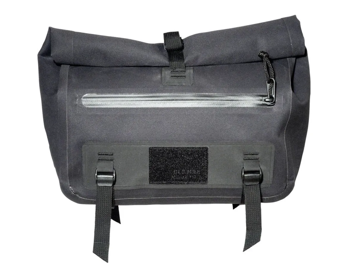 Old Man Mountain Juniper Trunk Bag (Black) (10L)