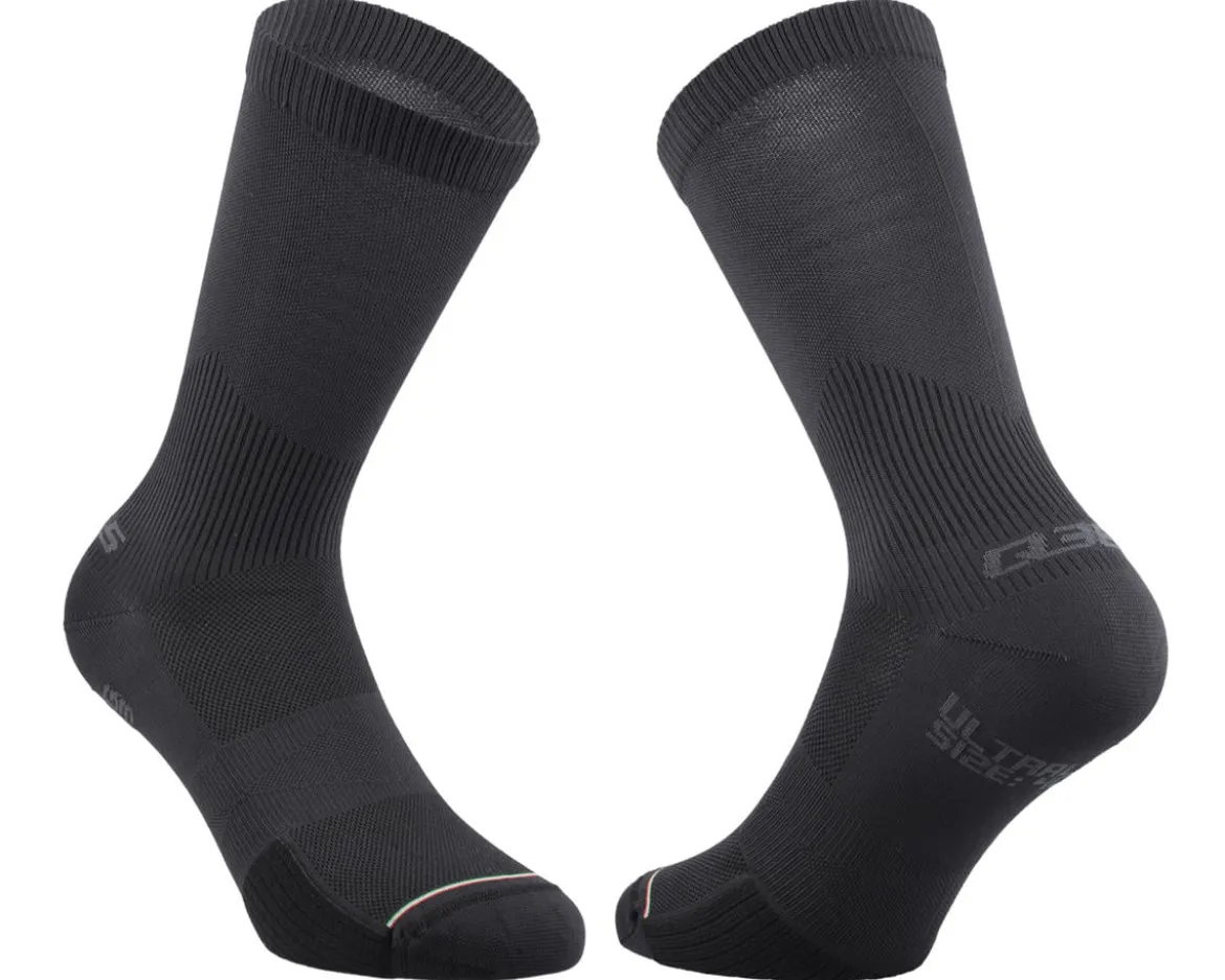 Q36.5 Ultra Long Socks (Black) (40-43)