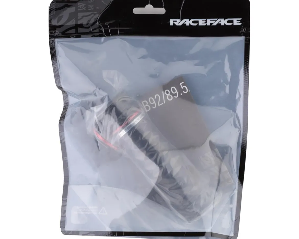 Race Face BB124 Double Row CINCH Bottom Bracket (Black) (BB121,124) (30mm Spindle)