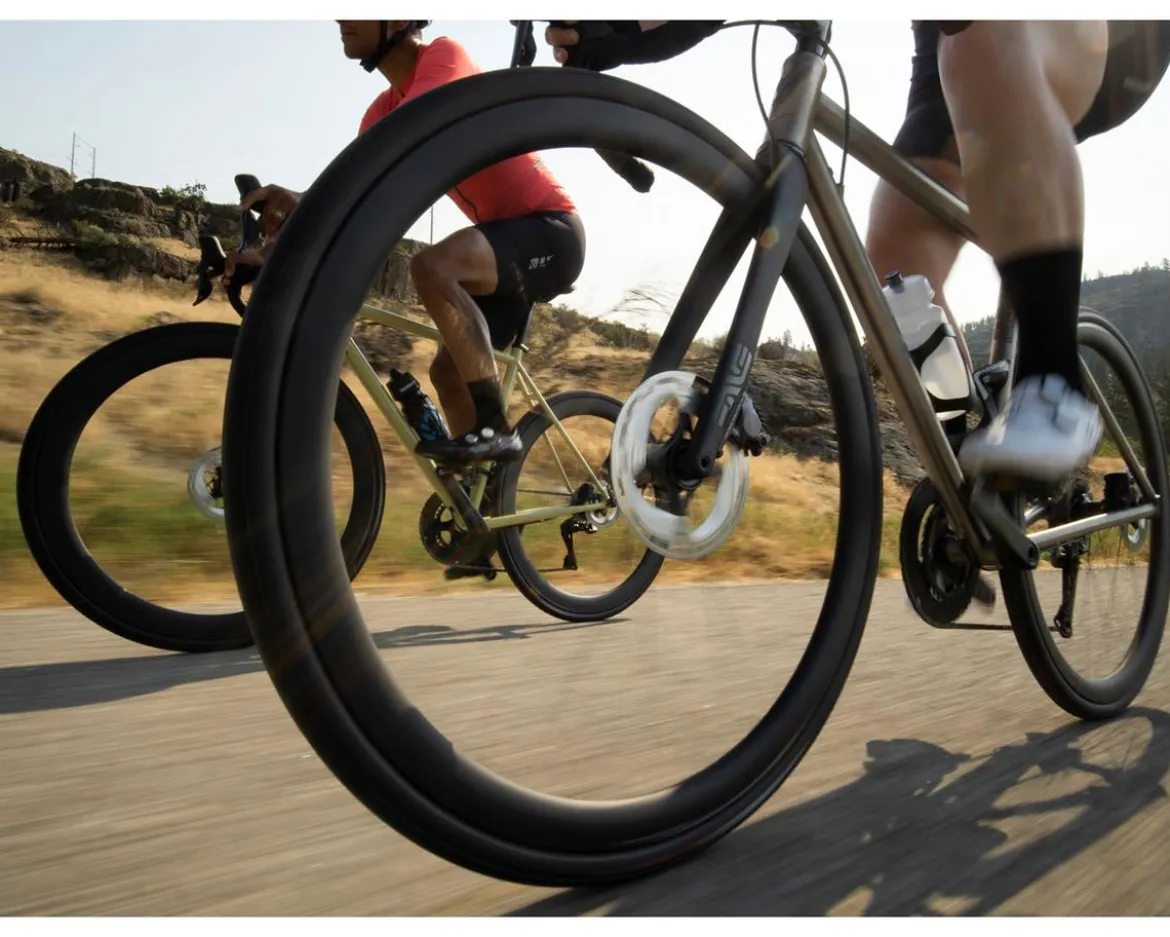 Shimano Ultegra WH-R8170-C36-TL Wheels (Black) (Shimano HG 11/12) (Wheelset) (700c) (Centerlock) (Tubeless)