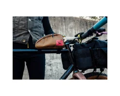 Swift Industries Moxie Top Tube Bag (Black) (0.6L)